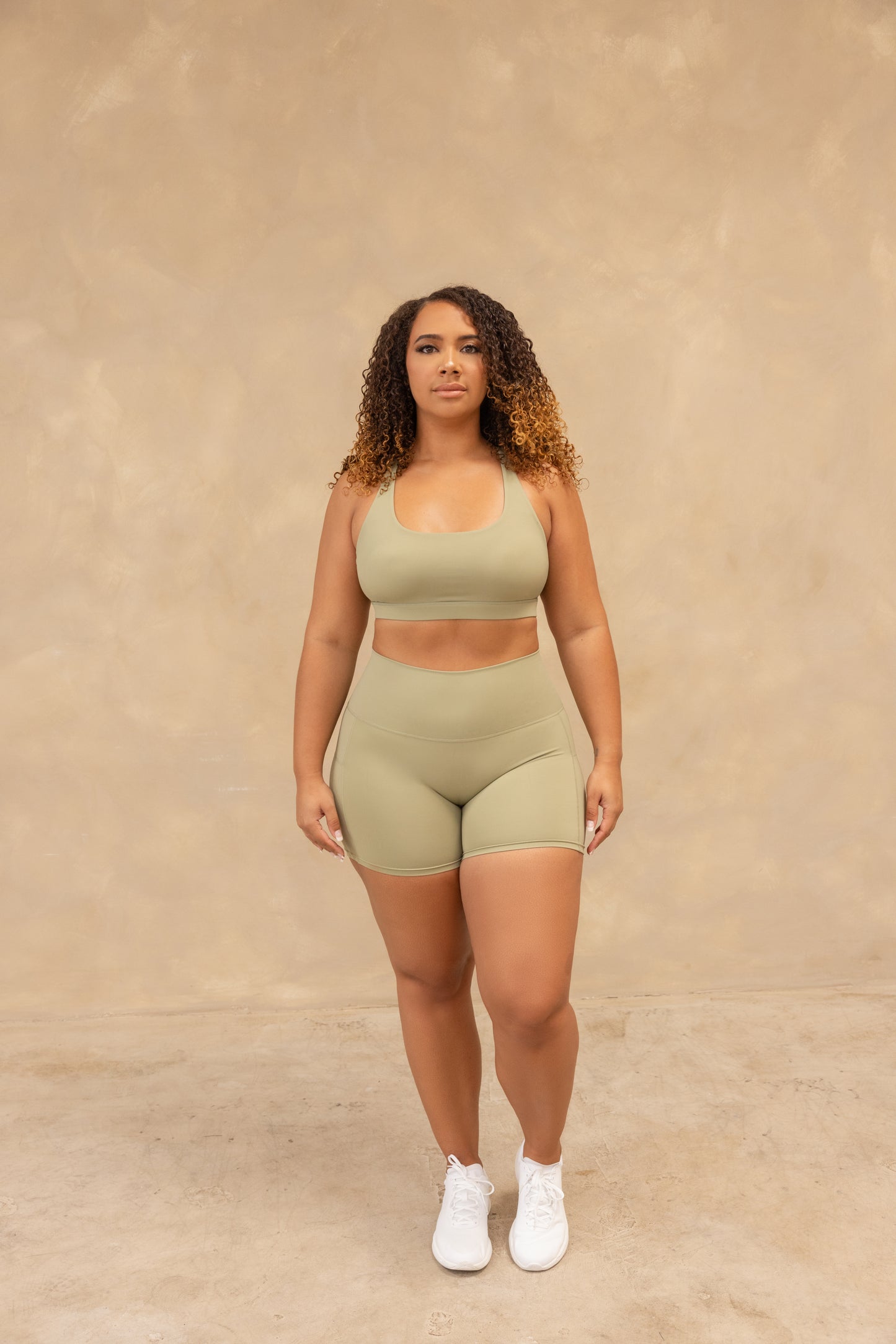 Victory High Rise Shorts 5"