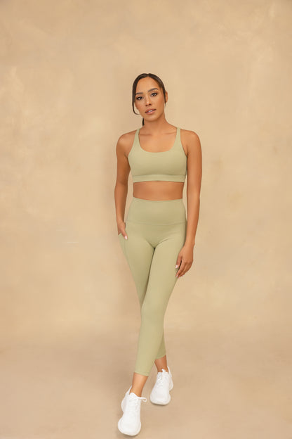 Classic Performance Leggings with Pockets