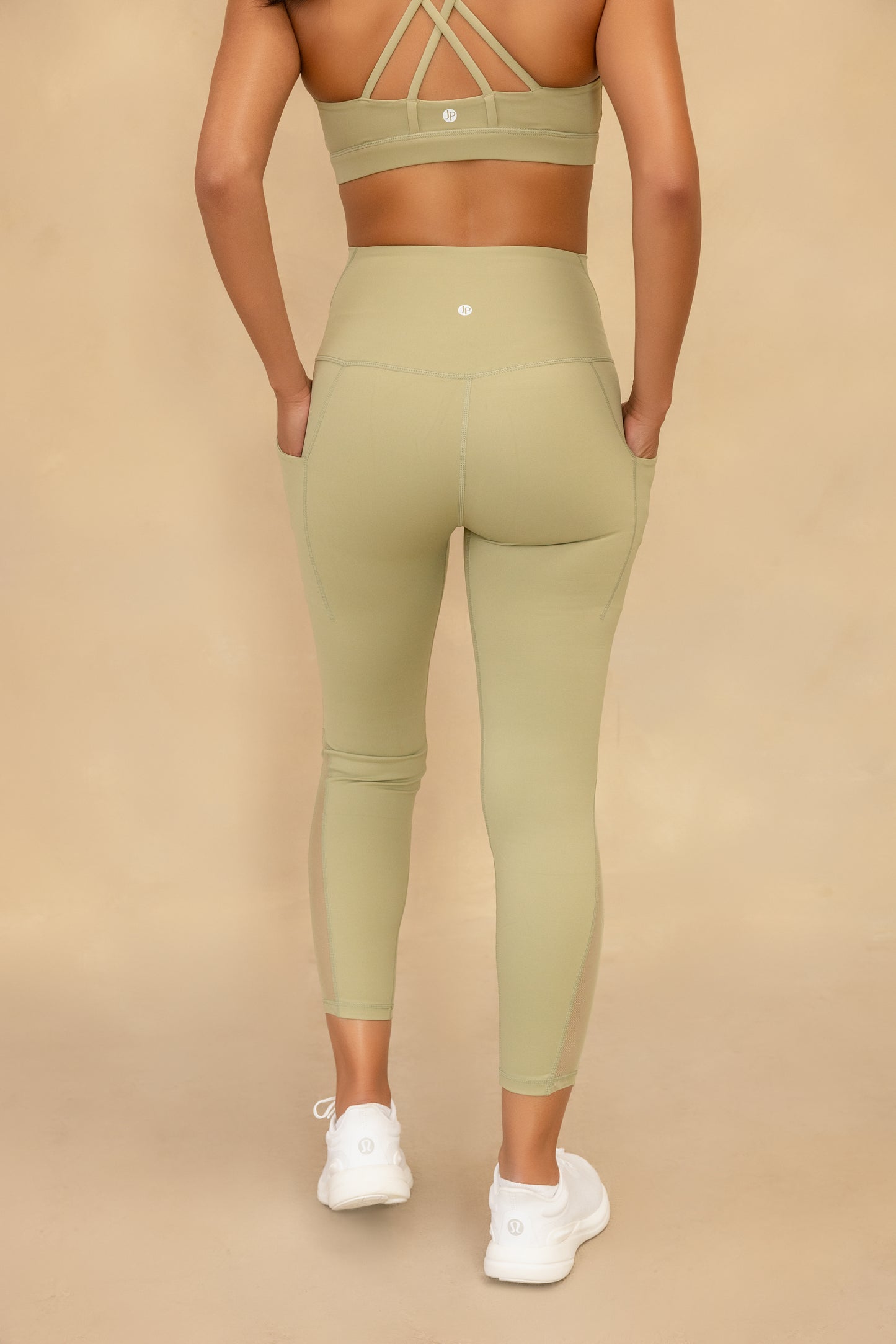 Classic Performance Leggings with Pockets